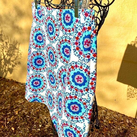 NEW RED/WHITE/BLUE FLORAL GEOMETRIC PRINT LINED SKIRT BY TALBOTS 8 - Picture 3 of 12